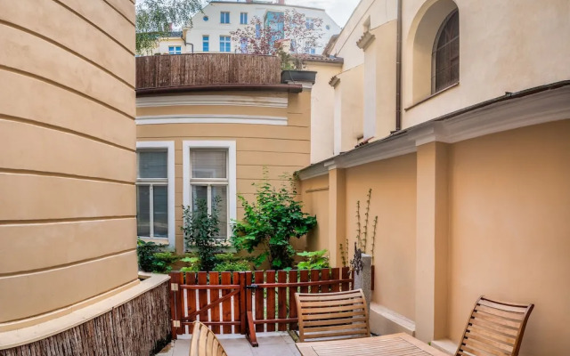 Mordecai Twelve Apartments by Adrez Living