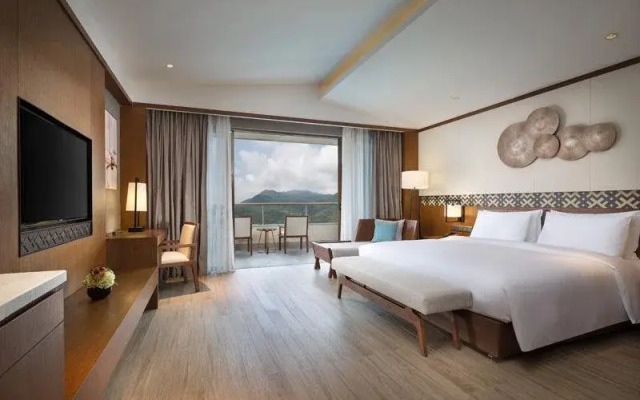 La Fountain Hotel  Resort