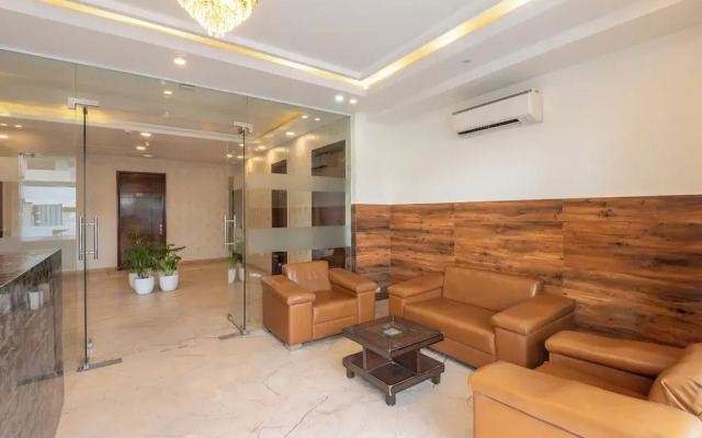 Saavi Hotel Sector- 46