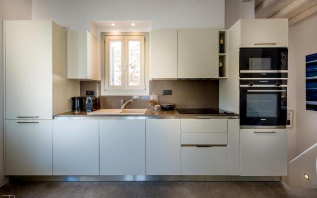 Alos Residence