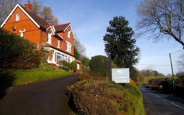 Mynd House B&B