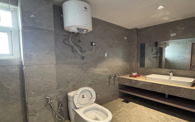 Housr Golf Course Road Phase 1 Metro