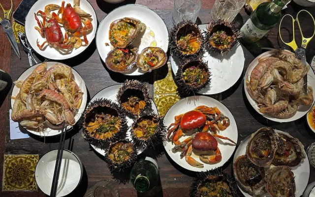 The Coral Homestay & Pub