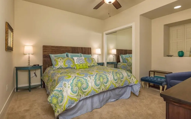 Turquoise Place Unit 404C