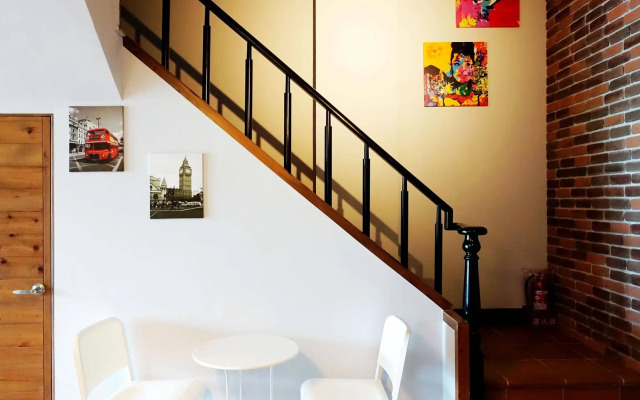 Hua B&B