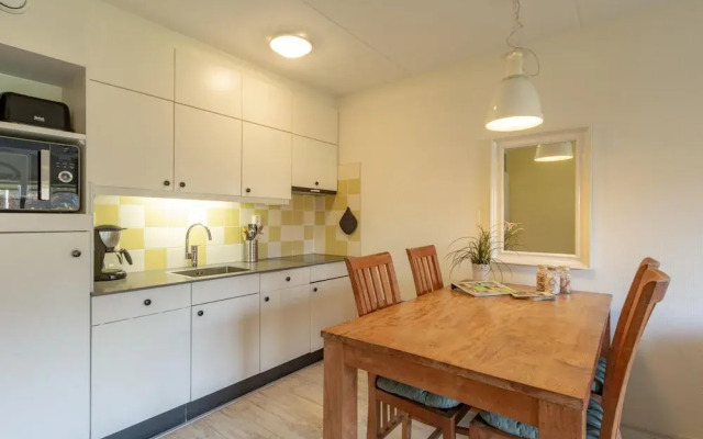 Lovely Holiday Apartment for 4 People