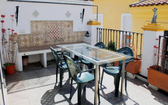 Traveler's Inn Seville