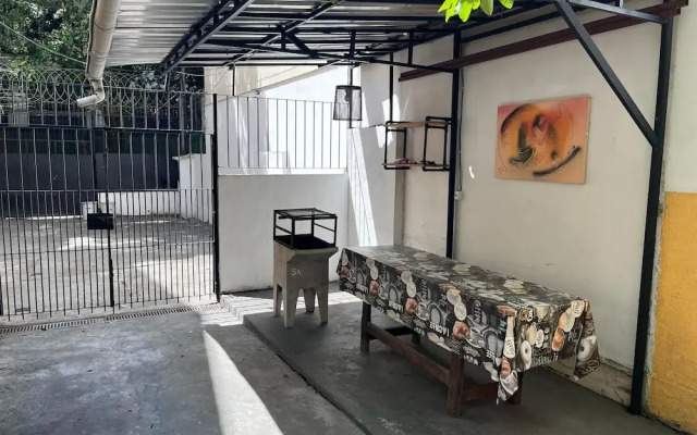 Colinna Hostel