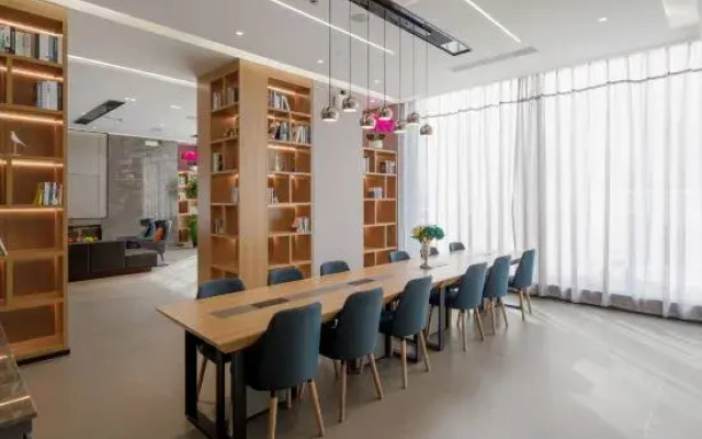 Hanting Express Zhengzhou Economic Development Zone Branch