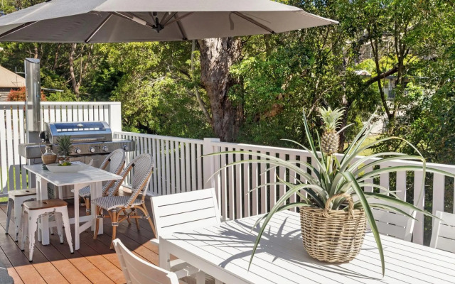 SEA DECK Hyams Beach 4pm Check Out Sundays