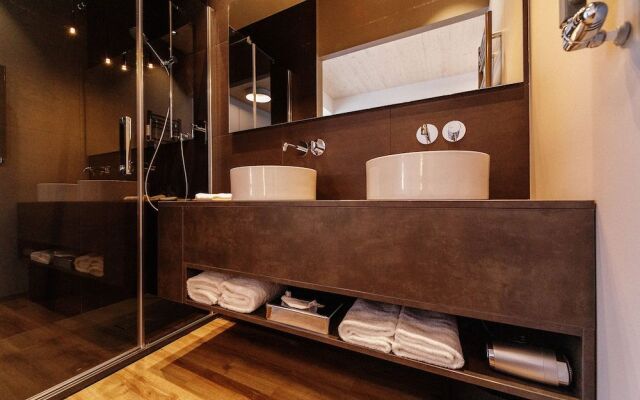 Wud Hotel
