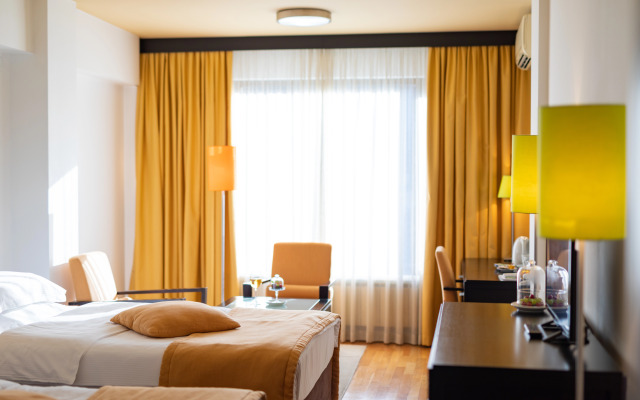 Hotel M