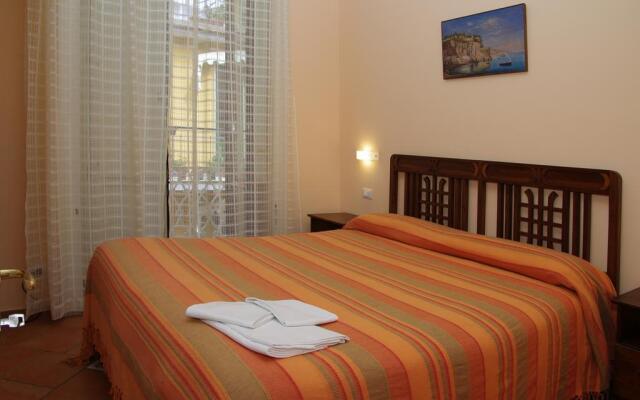 DolceVita Sorrento Guest House
