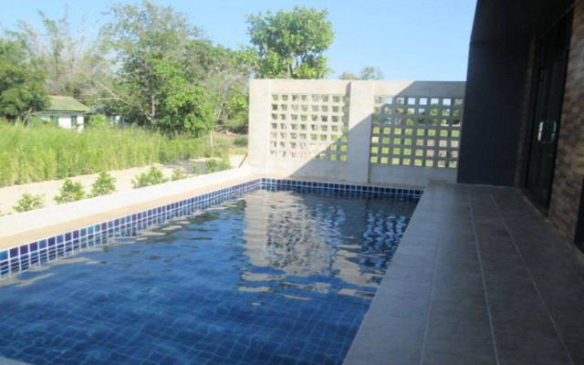 Cha-am Pool Station