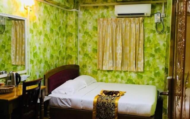 C & Y Hotel