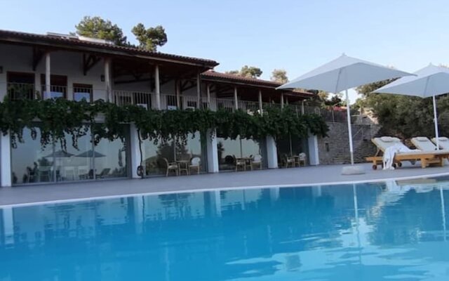 Villa with 5 Bedrooms in Datça, with Wonderful Sea View, Private Pool, Enclosed Garden - 2 Km From the Beach