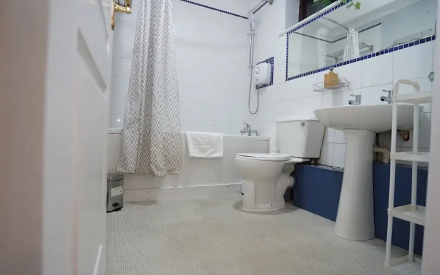 Ground floor Apt Slough by Easy2Manage