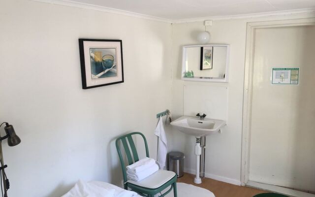 Cafe Sergel Bed & Breakfast