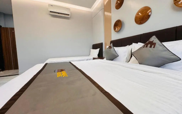 Hotel Mumbai House - Pithampur