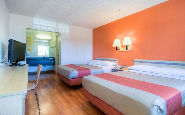Motel 6 Las Vegas, NV - Boulder Highway