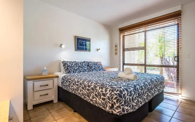 Onetangi Beach Apartments
