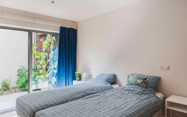 Het Oplaadpunt: bed, bike, hike, 8-12 p.