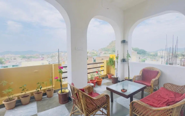 Suri Guest House