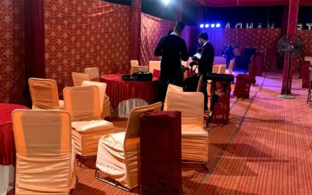 Lushy Days Hotel Nanda