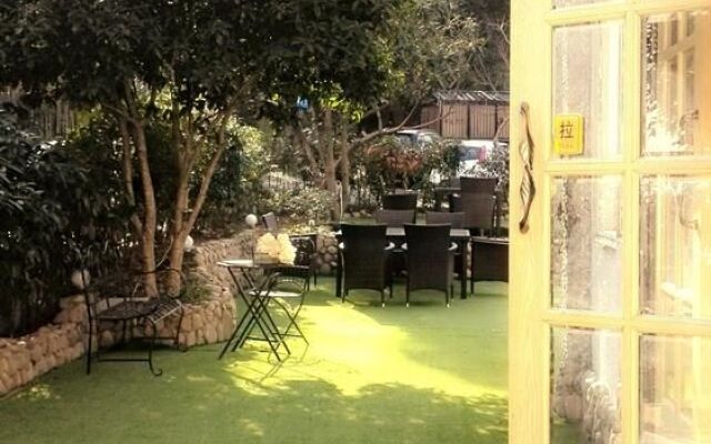 Hangzhou Moqi Garden Hotel