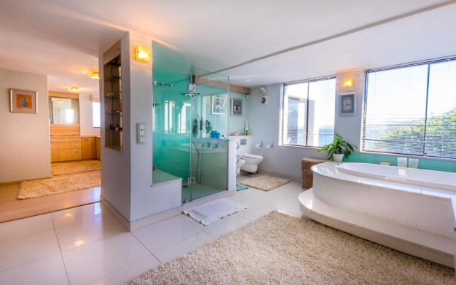 185 on Beach Boutique Suites and Apartments