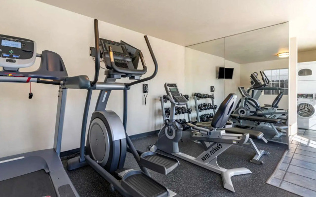 Best Western Luxury Inn