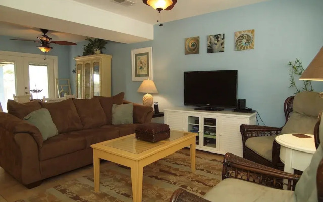 Cyndy s Beach House TS528
