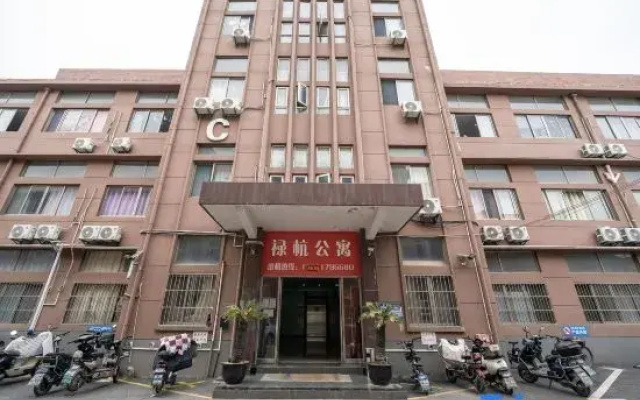 Luhang Apartment
