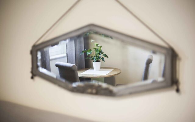 Le Flaneur Bed and Breakfast