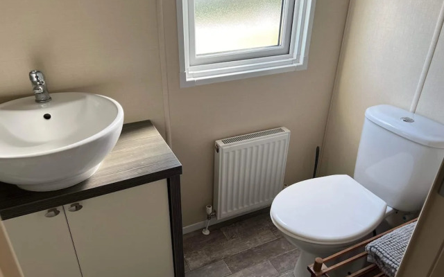 Inviting Luxury 2-bedroom Caravan in Hunstanton