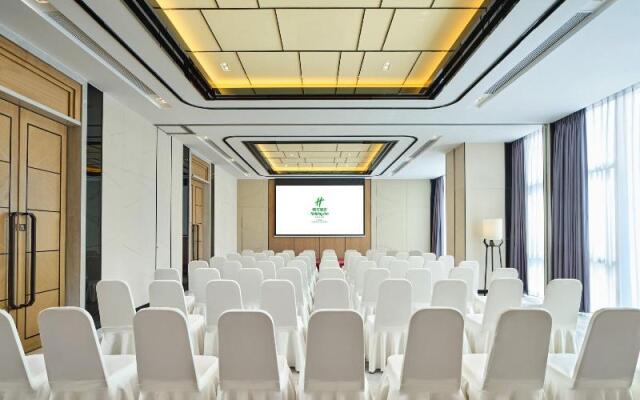 Holiday Inn Guangzhou South Lake