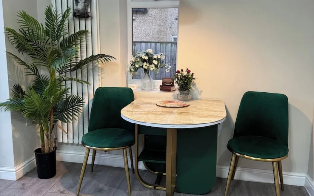 Oxford - Villa - Sleeps 8 - Garden - Parking