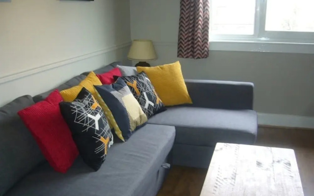 Dragon - Peat Road House 3 Bedroom Home