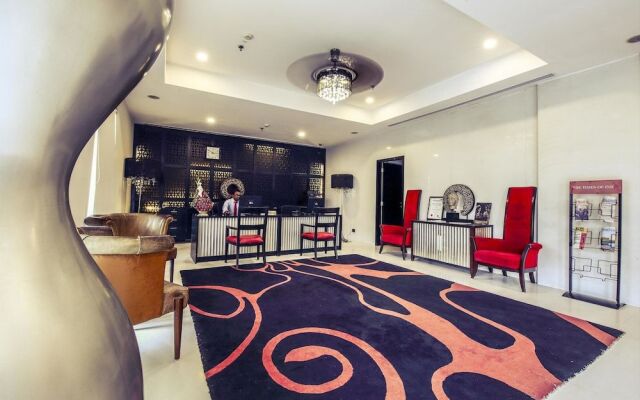 Ebony Boutique Hotel