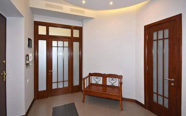 Прекрасная 4-ех комнатная квартира в самом центре