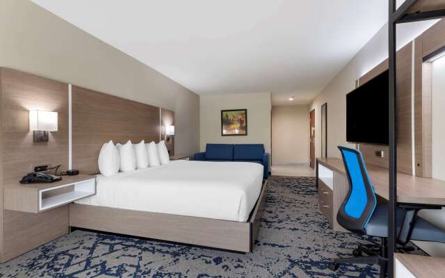 Comfort Inn & Suites