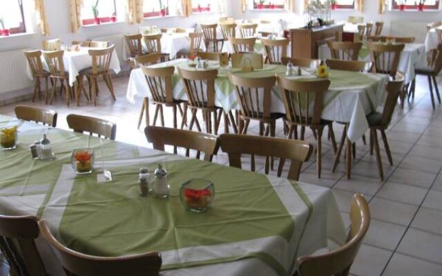 Landgasthof Lang Zum Adler