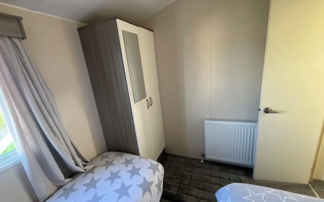 Seaview Caravan 2 Bedroom Sleeps 6 -wifi -smart Tv