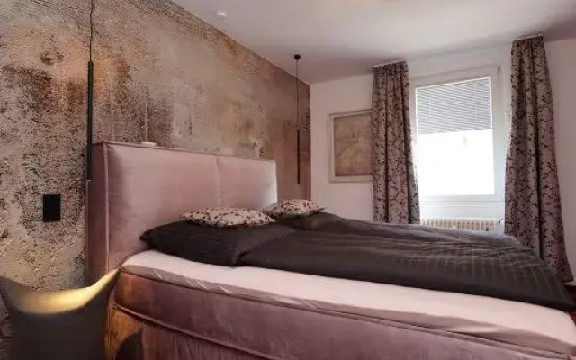 BohoStyleApartment by the lake
