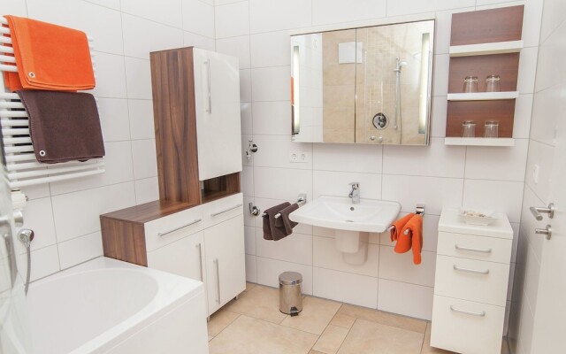 Modern Apartment in Zella-Mehlis with Private lawn