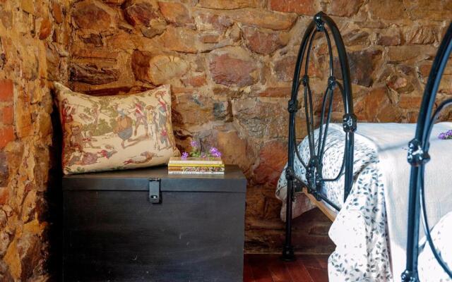 Byronsvale Vineyard and Accommodation