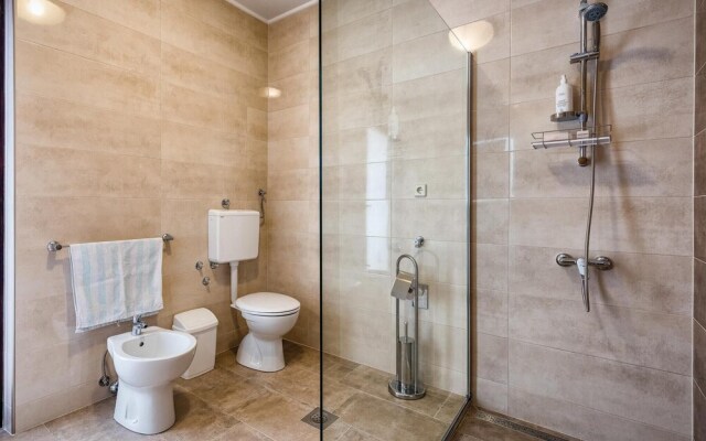 Awesome Home in Pula with WiFi, Hot Tub & Sauna