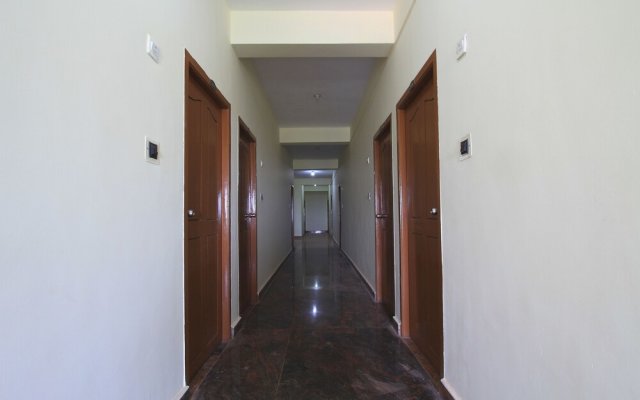 Varsha Boarding and Lodge by OYO Rooms