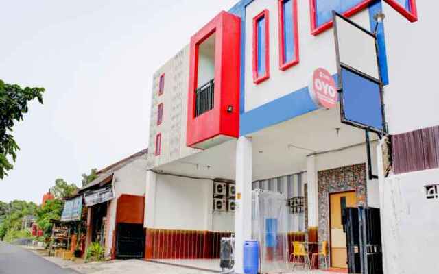 OYO 3855 Homestay Semata Wayang Syariah