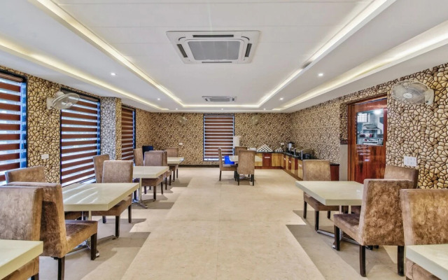 Treebo Trend Hotel Swiss